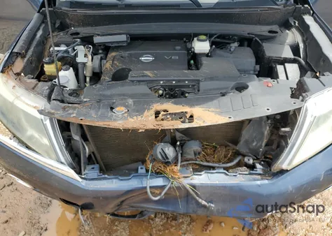 2015 Nissan Pathfinder S z USA, uszkodzony, nr VIN 5N1AR2MN5FC647105